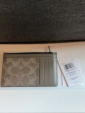 Coach Signature Zip Card Case NWT